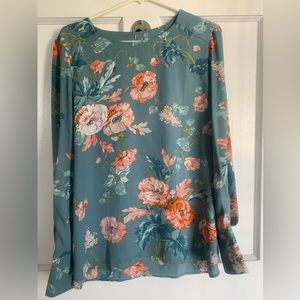 💜💜 LOFT Women’s Blouse Top- Size Large💜💜